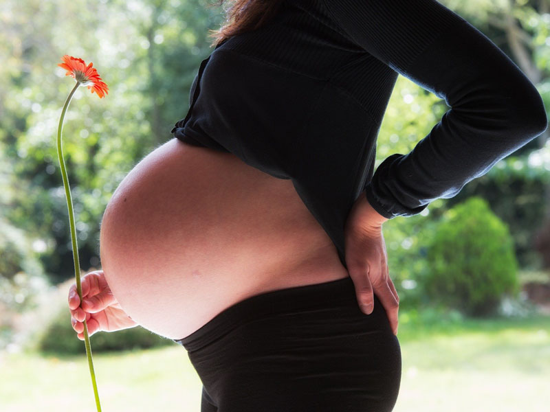 El Covid-19 dobla los riesgos de complicaciones en el embarazo